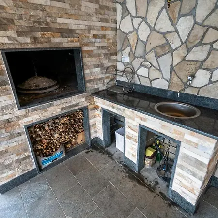 Adi&ena קונייץ'